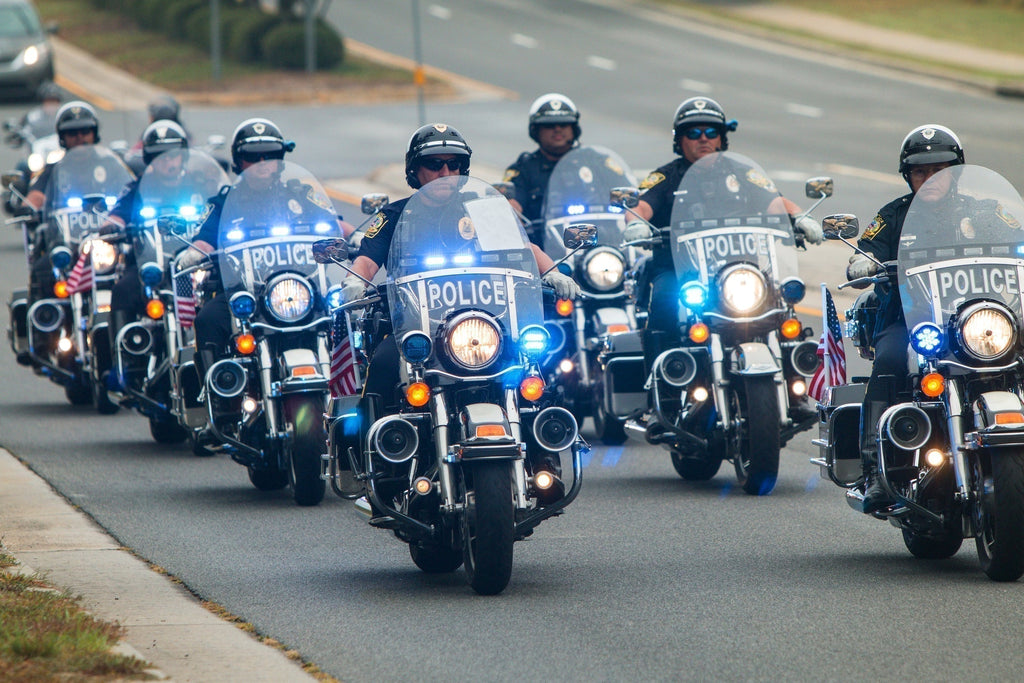 7 Top Reasons to be a Police Officer in 2025 (Ultimate Guide)