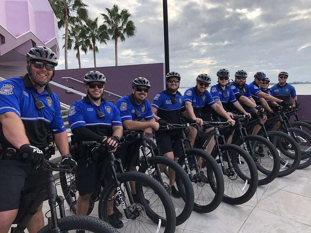 Let's Weigh the Pros and Cons of Becoming a Police Officer
